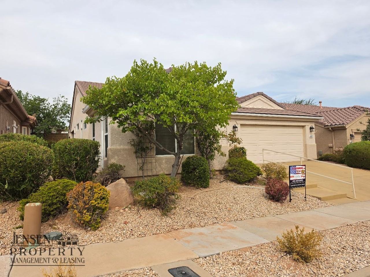 4376 Ironwood Dr - Photo 2 of 34