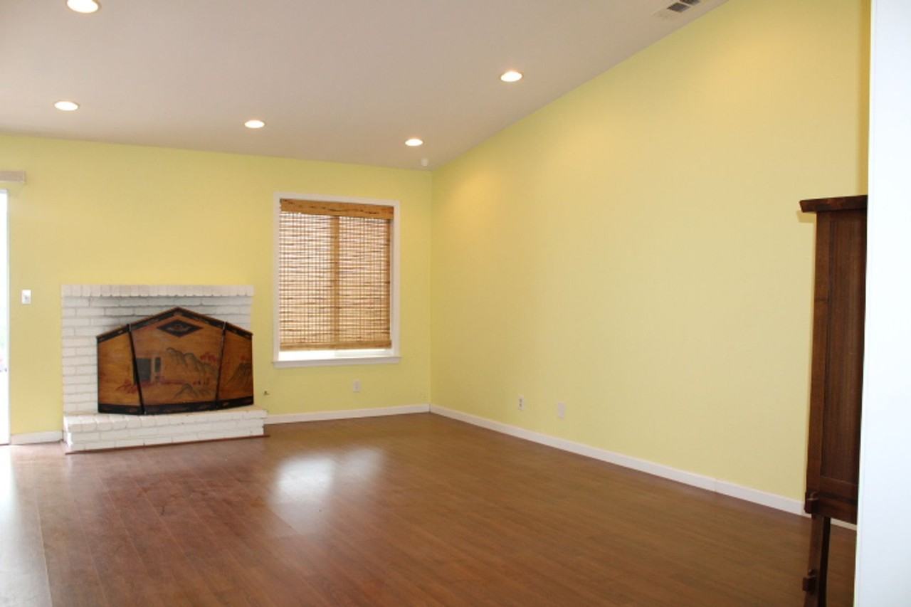 190 Iris Rd - Photo 2 of 49