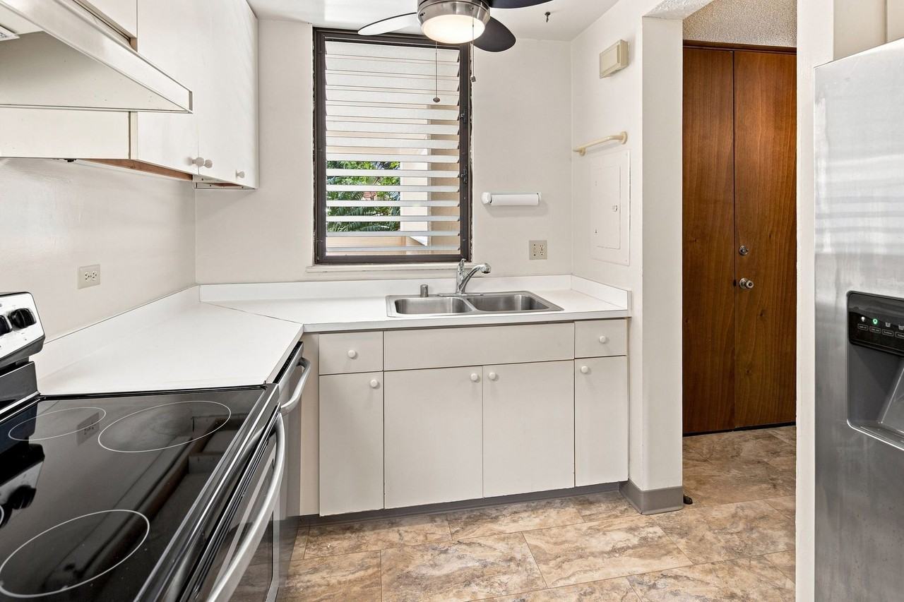 531 Hahaione St #2-5E - Photo 6 of 29