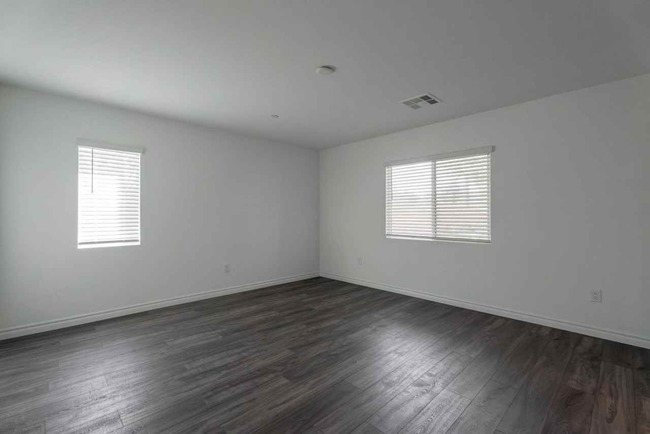 3541 Reserve Ct - Photo 2 of 37