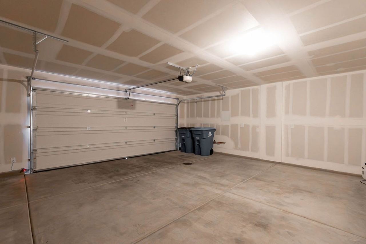3541 Reserve Ct - Photo 5 of 37
