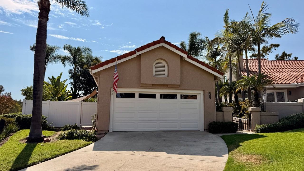 1086 Almeria Ct - Photo 2 of 49