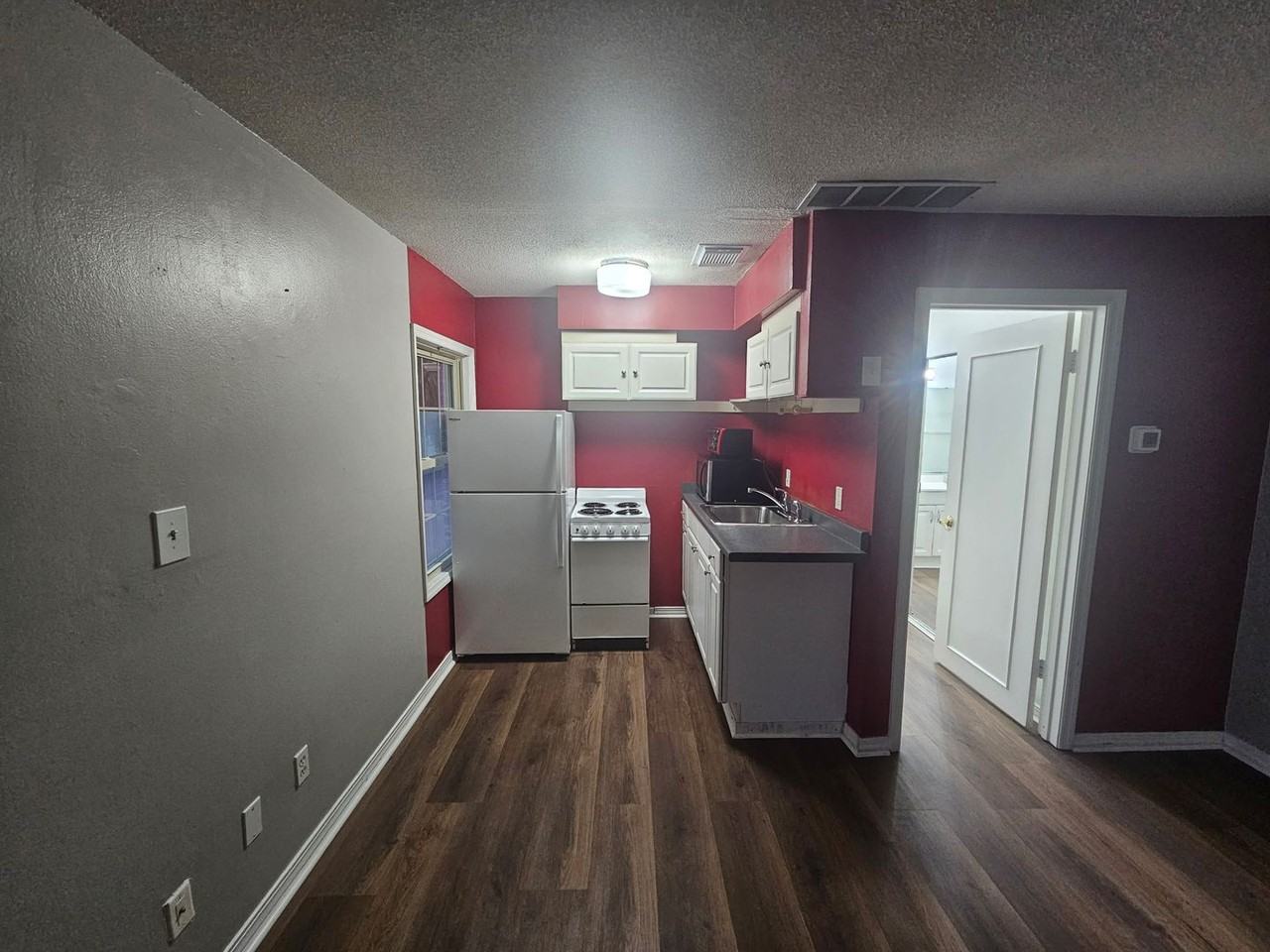 226 Georgetown Dr - Photo 2 of 7