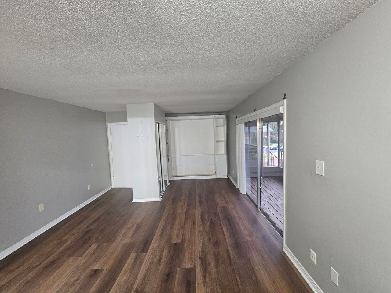 226 Georgetown Dr - Photo 3 of 7