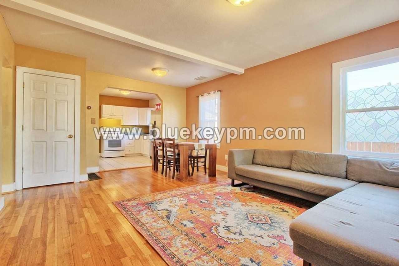 5514 Se Malden St - Photo 4 of 16