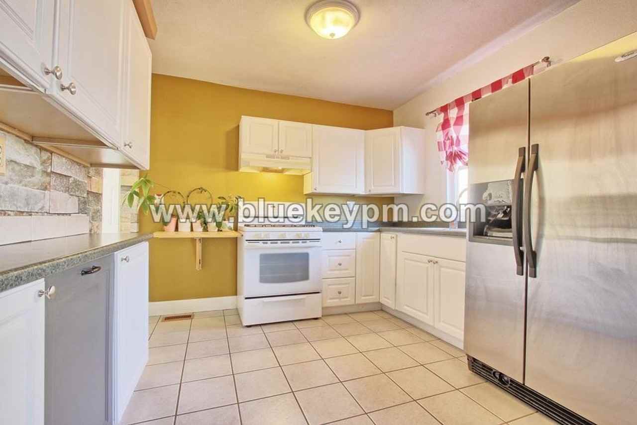 5514 Se Malden St - Photo 7 of 16