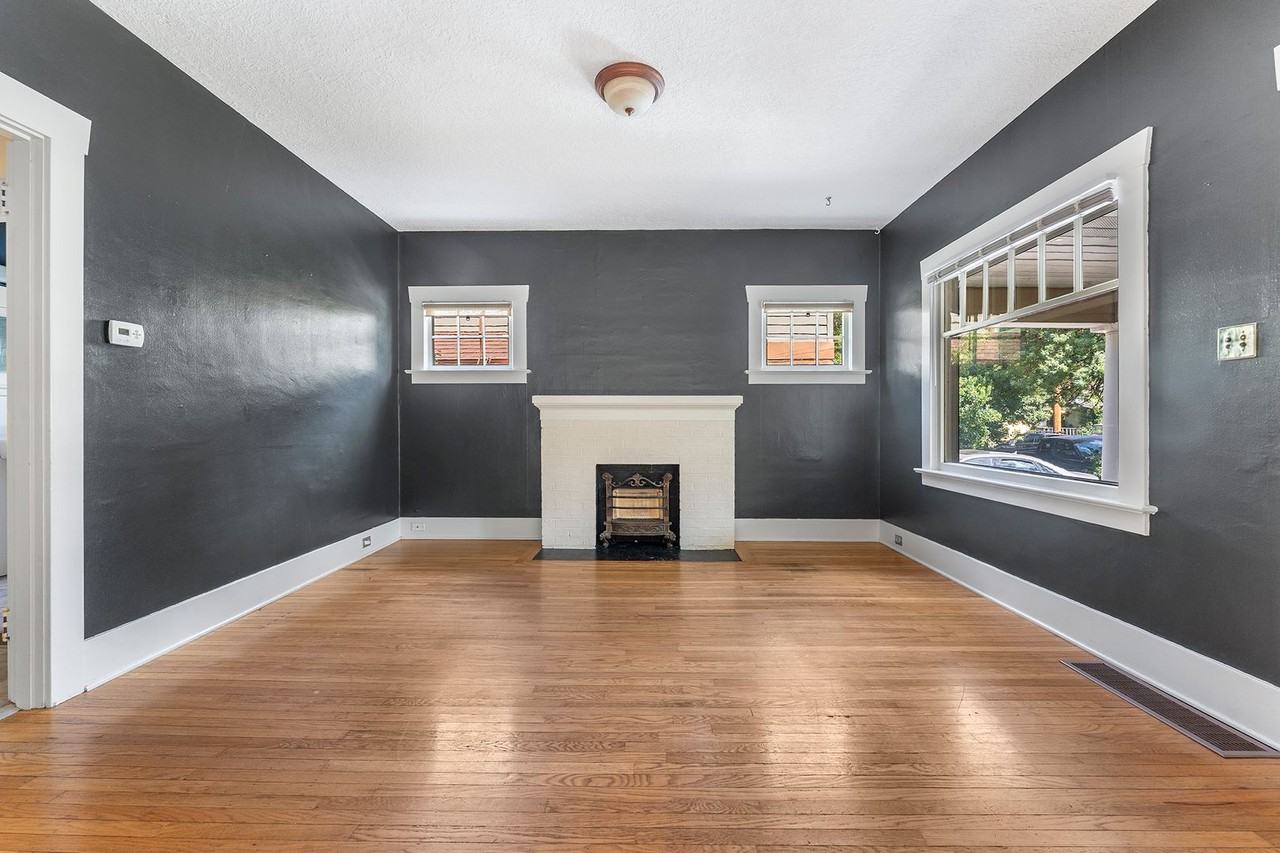 2355 Se 44th Ave - Photo 4 of 25