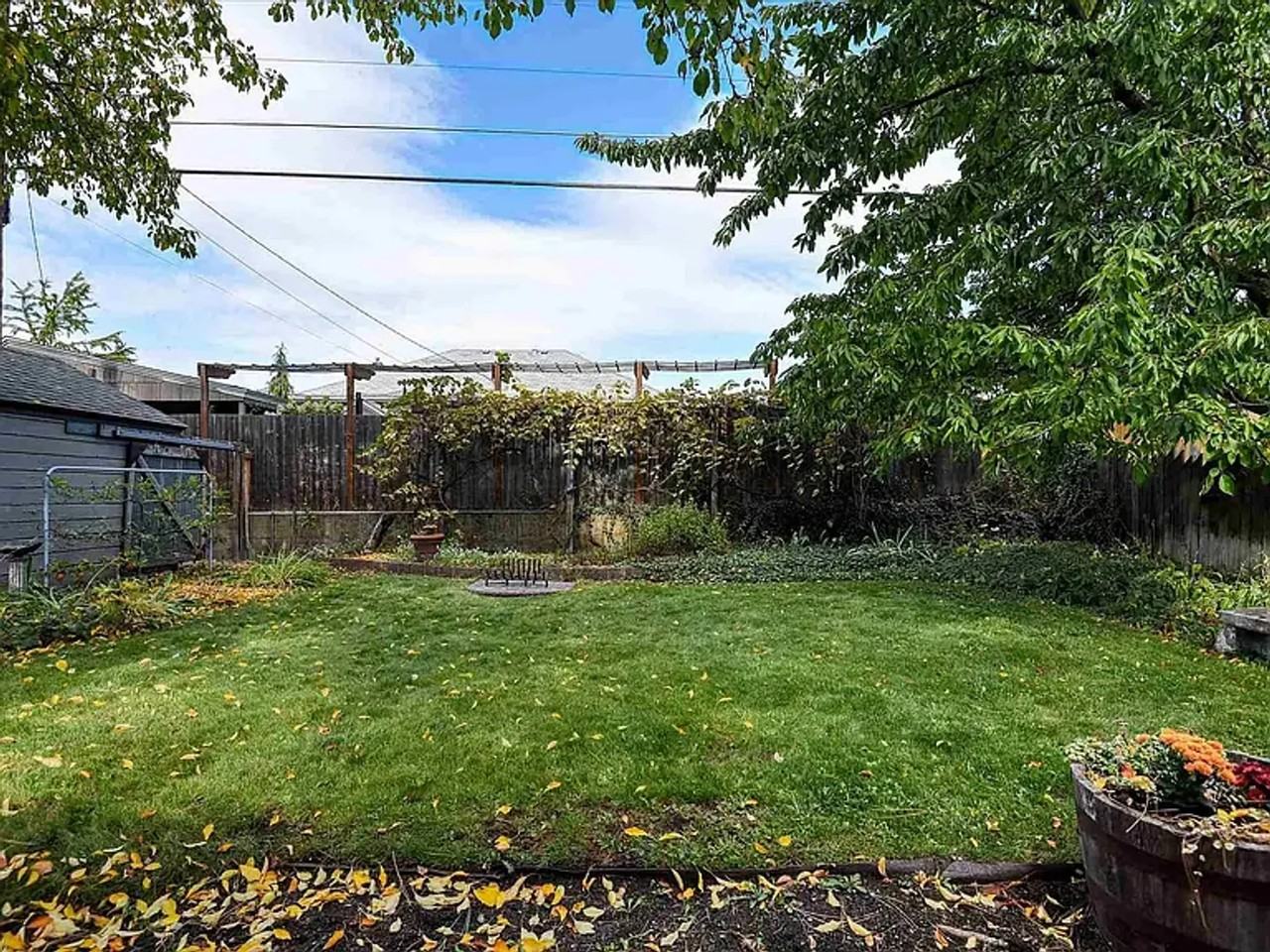 2608 W Lacrosse Ave - Photo 2 of 13