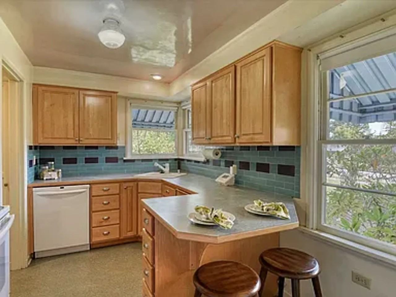 2608 W Lacrosse Ave - Photo 6 of 13