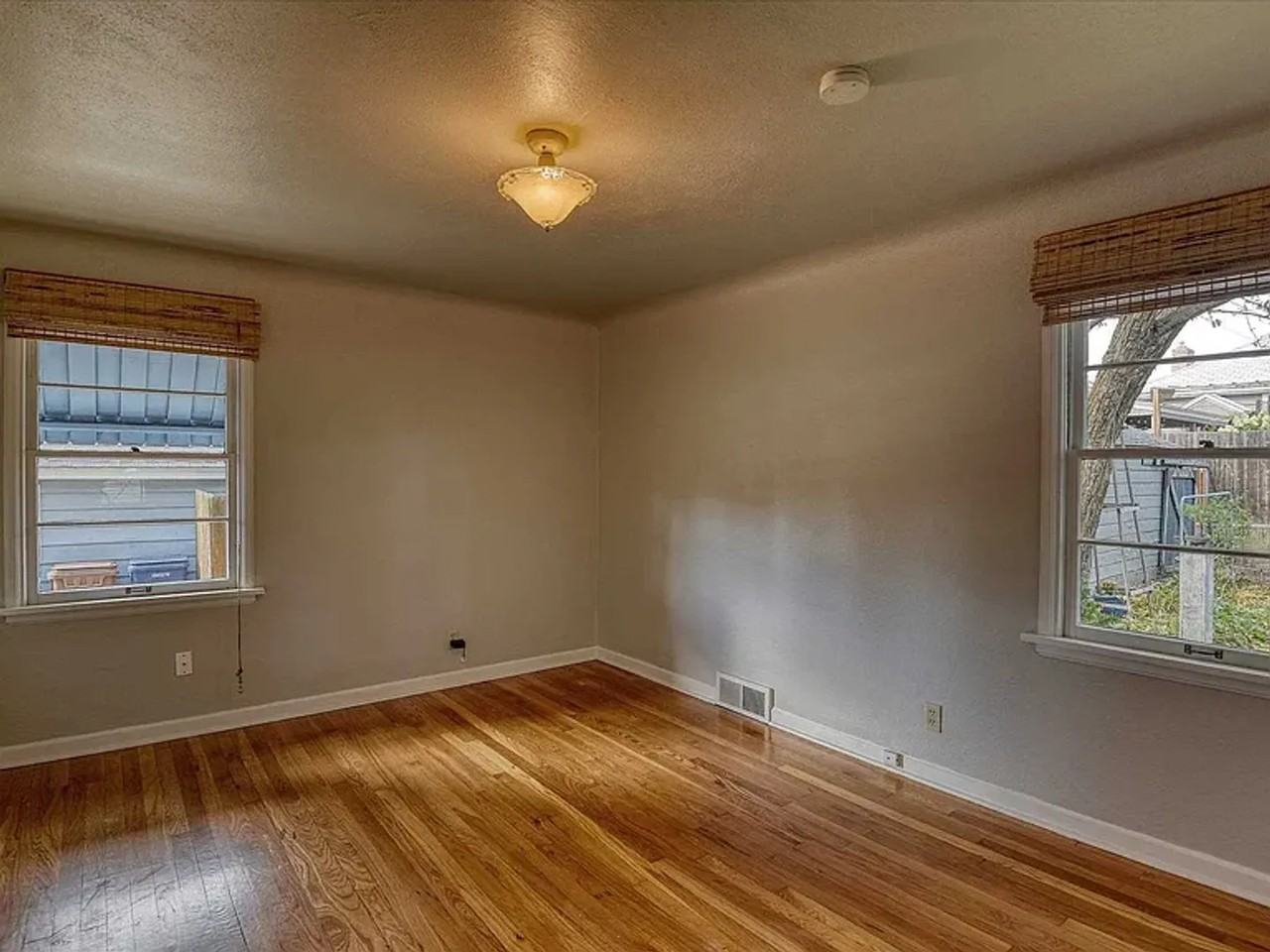 2608 W Lacrosse Ave - Photo 7 of 13