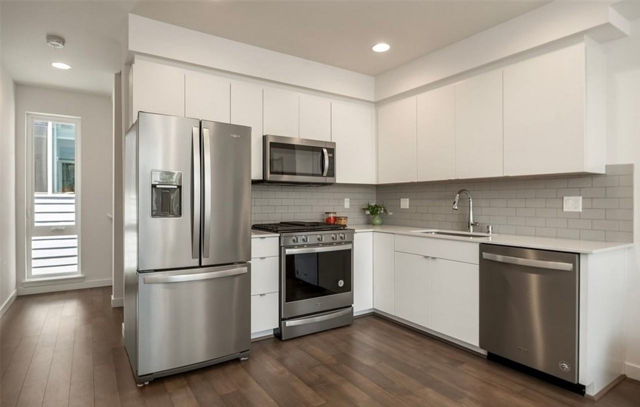 6408 14th Ave Nw #B - Photo 7 of 25