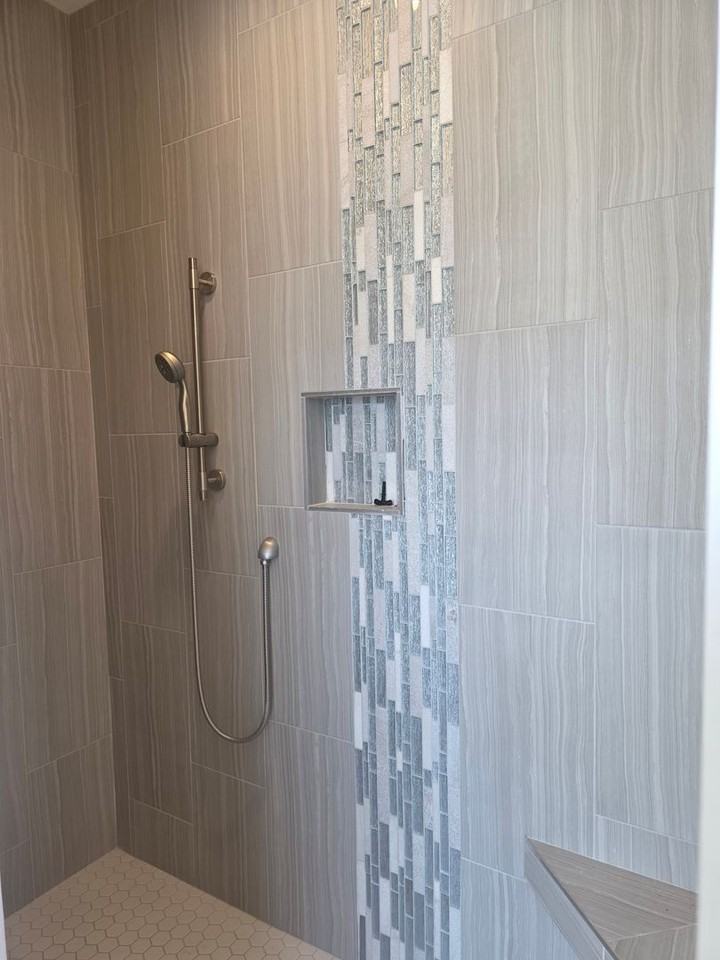 913 6th Ave Ne - Photo 3 of 20