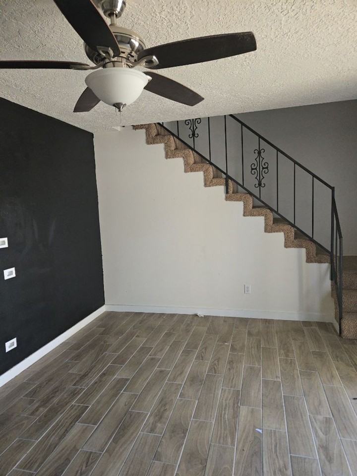 8333 Comanche Rd Ne #16B - Photo 3 of 8
