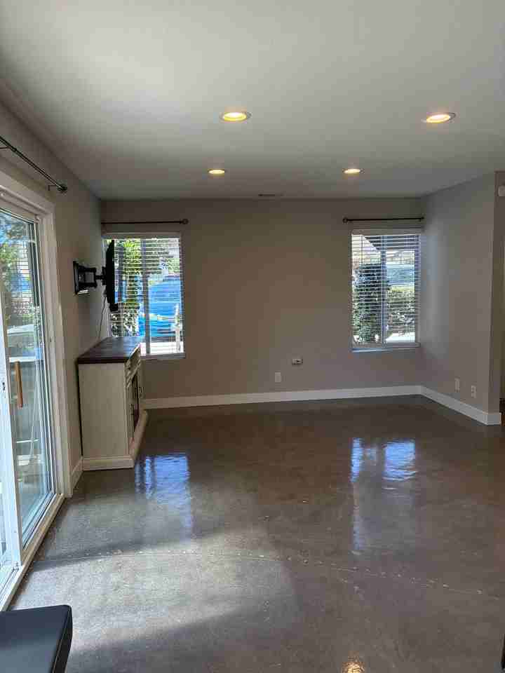 1640 Parakeet Ct - Photo 3 of 27