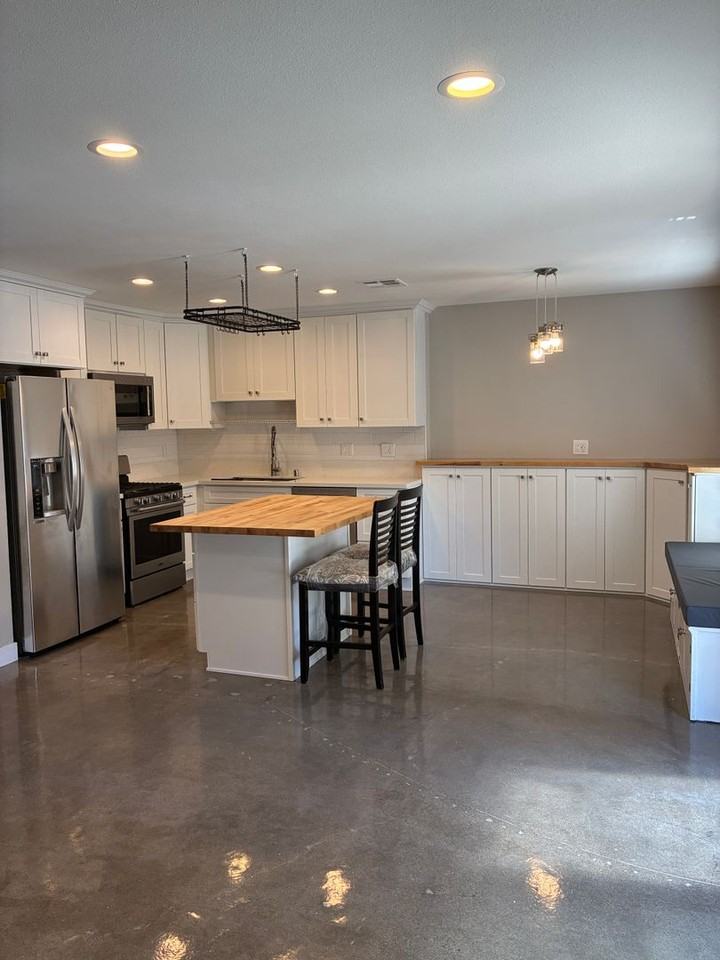 1640 Parakeet Ct - Photo 5 of 27