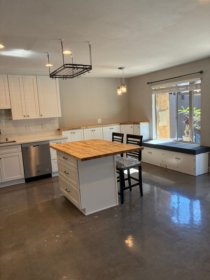 1640 Parakeet Ct - Photo 6 of 27