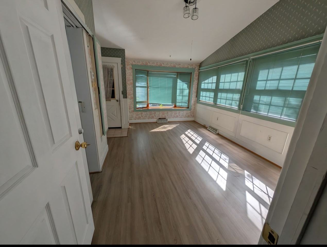 3003 Gray Ave - Photo 4 of 13