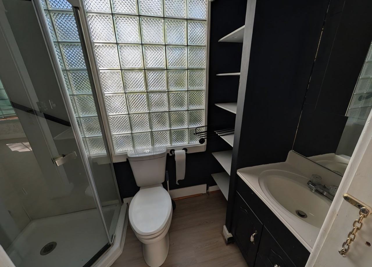 3003 Gray Ave - Photo 7 of 13