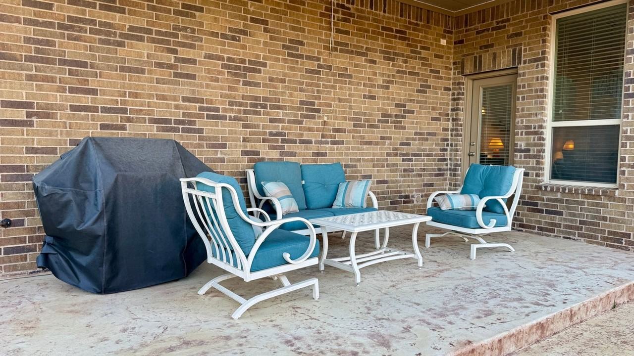 3716 Carlsbad Way - Photo 5 of 27
