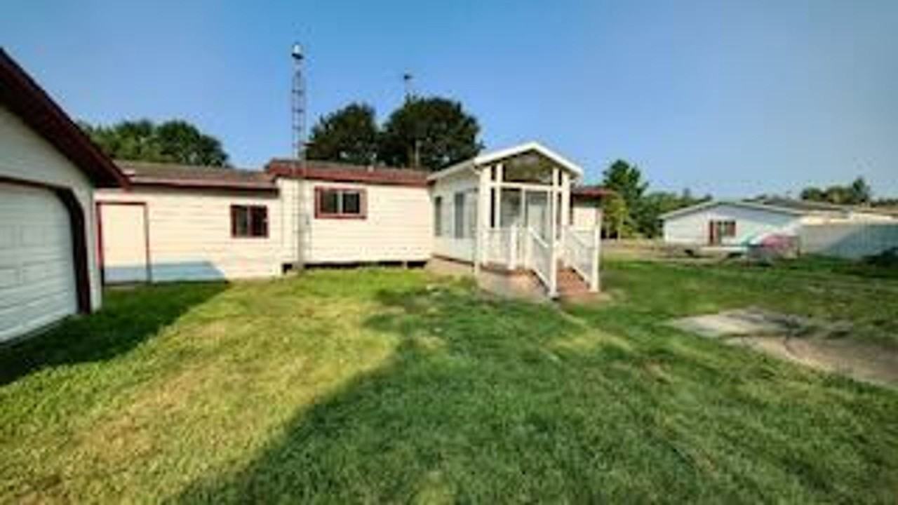 11354 Berkshire Dr - Photo 3 of 35