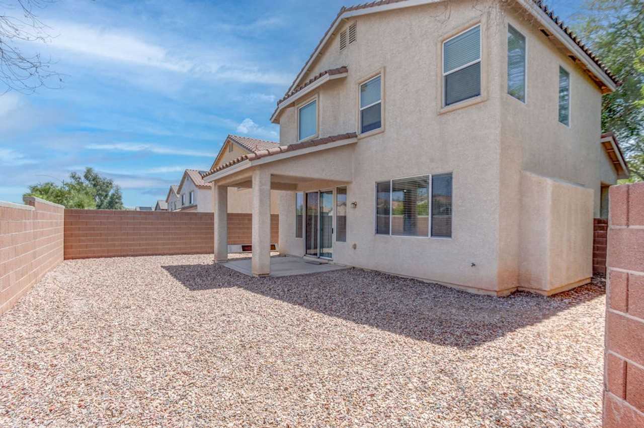 9548 Spring Blush Ave - Photo 6 of 48