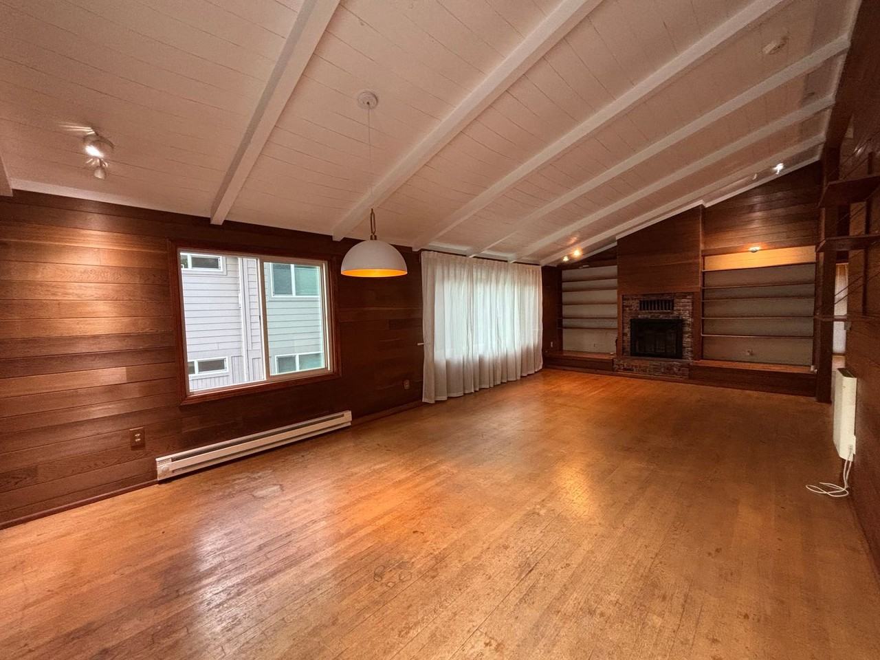 9435 36th Ave Sw - Photo 7 of 39