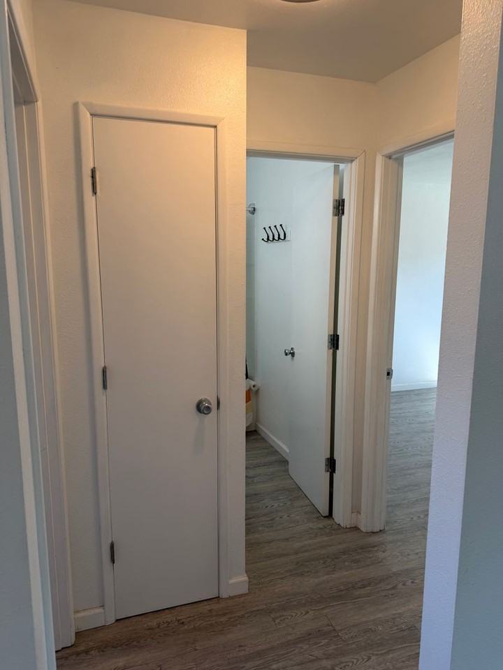 214 55th St - Photo 6 of 30