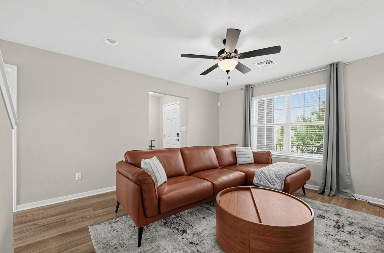 360 Witchhazel Way - Photo 7 of 32