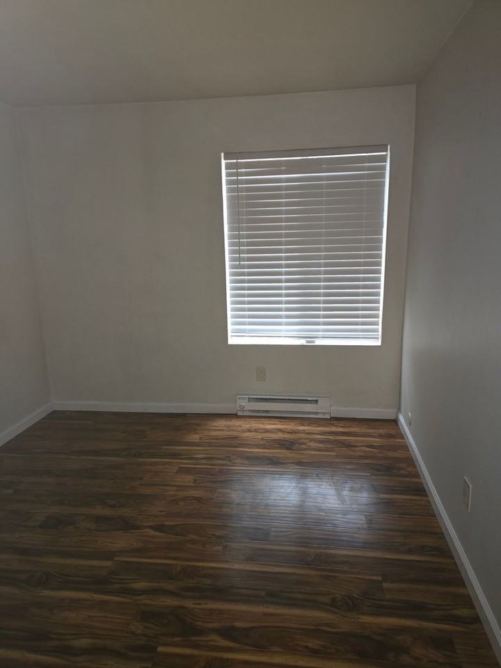1333 N Camino Alto - Photo 5 of 10