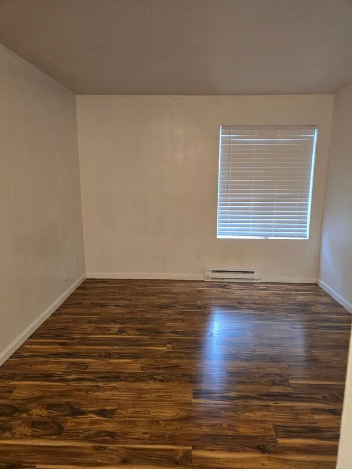 1333 N Camino Alto - Photo 7 of 10