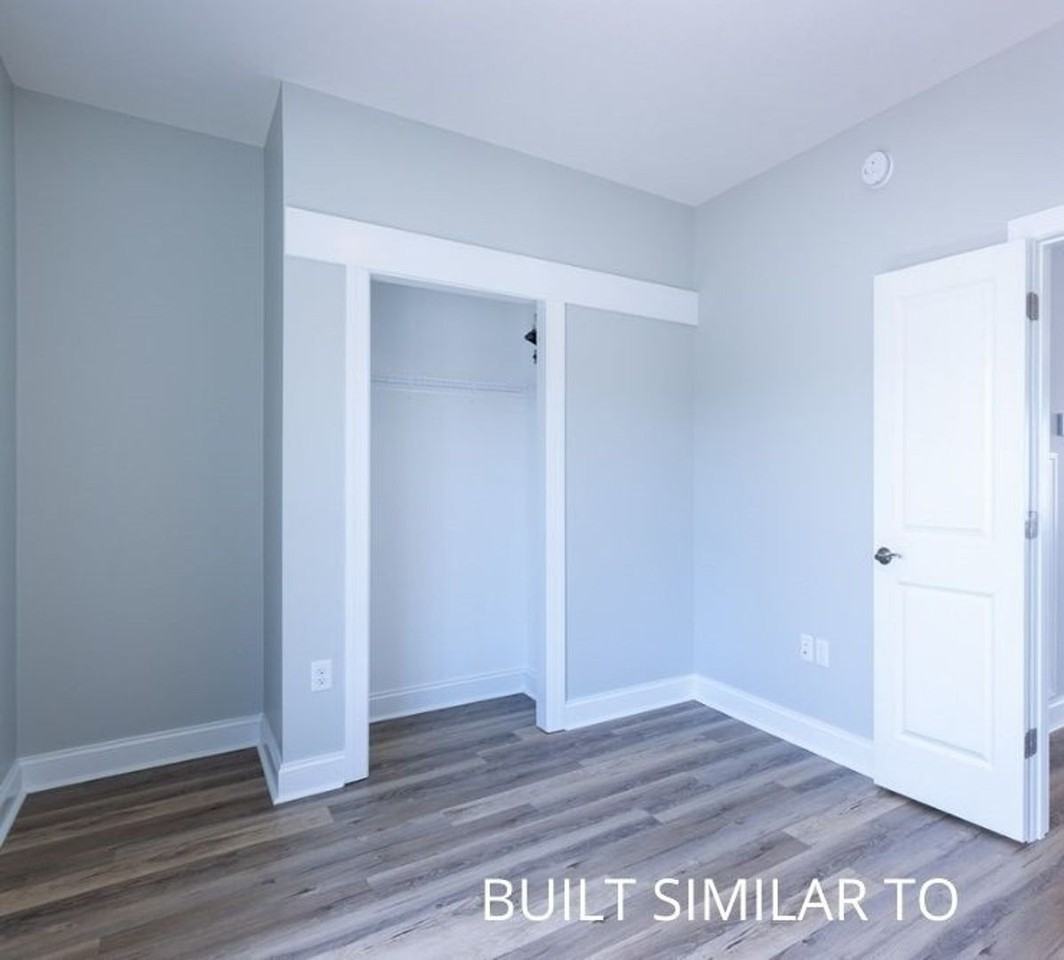 2656 Greenport Dr - Photo 5 of 12