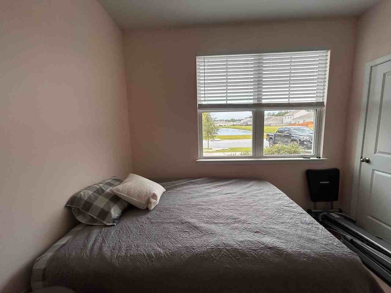 219 Greenwich Dr - Photo 2 of 28