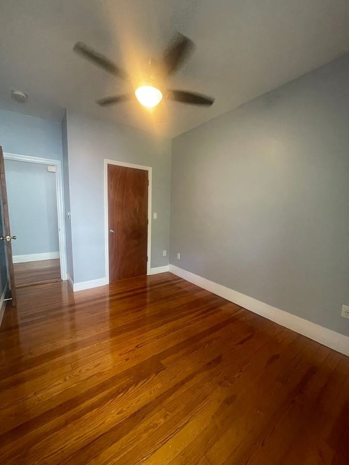 289 Webster St - Photo 3 of 19