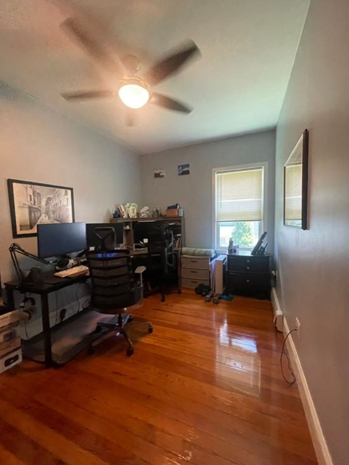 289 Webster St - Photo 5 of 19