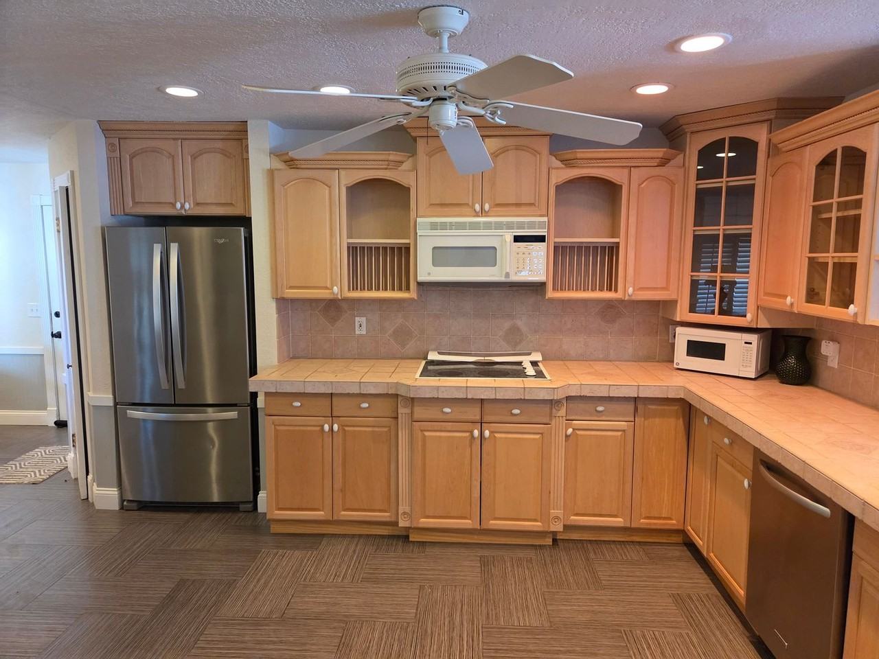 1132 Ridge Dr - Photo 3 of 24
