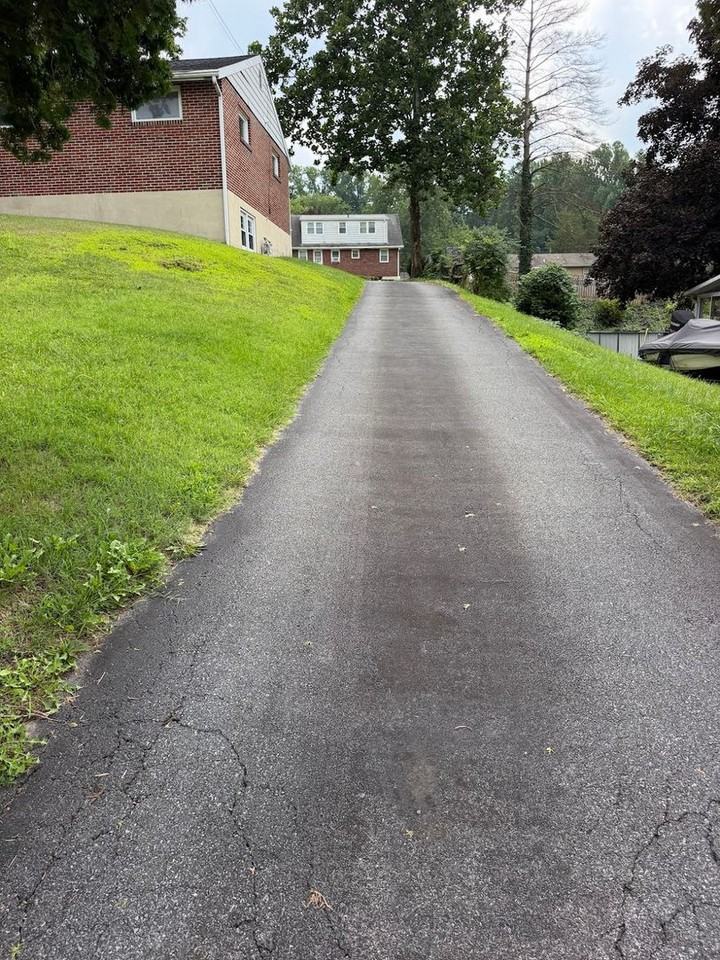 820 Philadelphia Ave - Photo 2 of 19