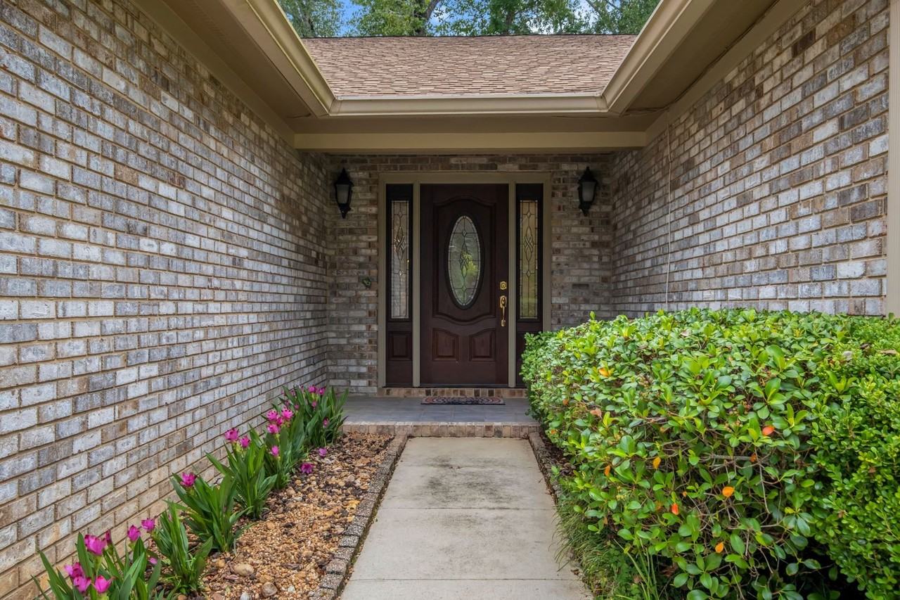 3440 Jonathan Landing Dr - Photo 3 of 43