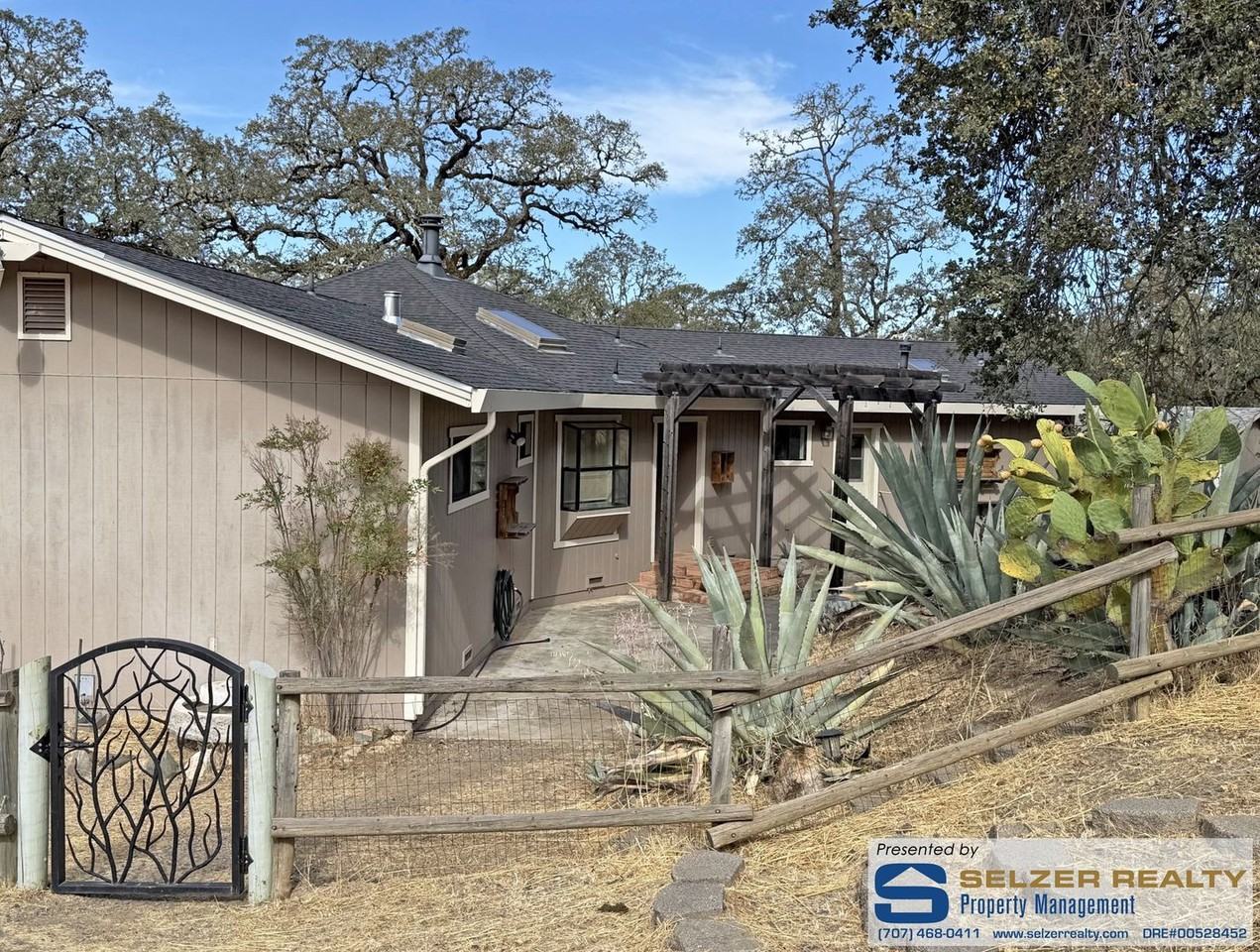 3851 Black Bart Trl - Photo 2 of 3