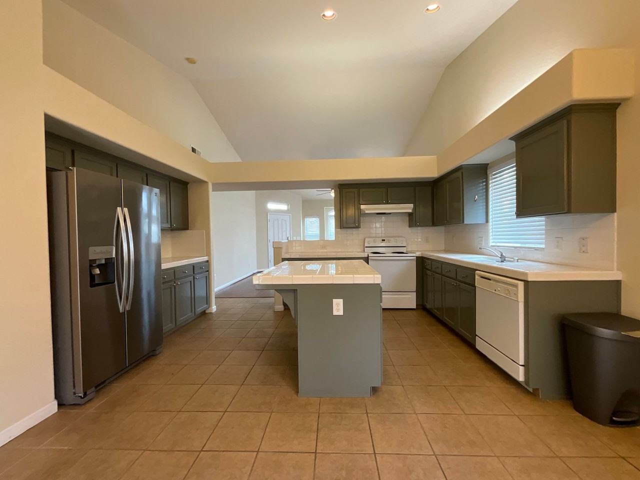 2820 E Eclipse Ave - Photo 5 of 17
