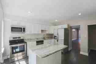 711 Scott St - Photo 1 of 1