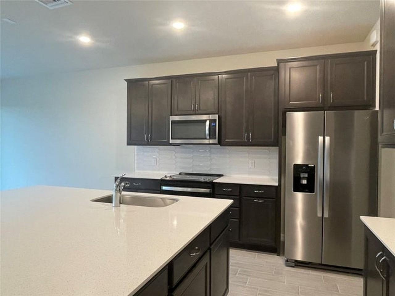 8191 Cinch Way - Photo 2 of 12
