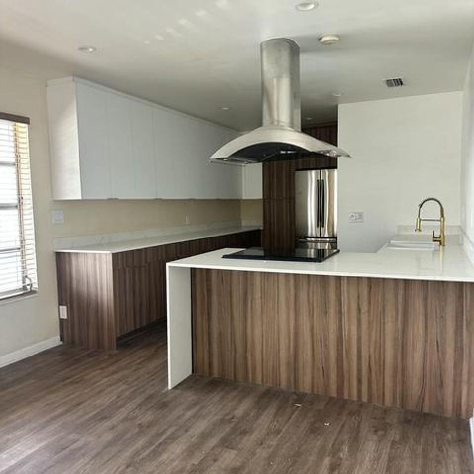 2621 Danforth Ter - Photo 2 of 12