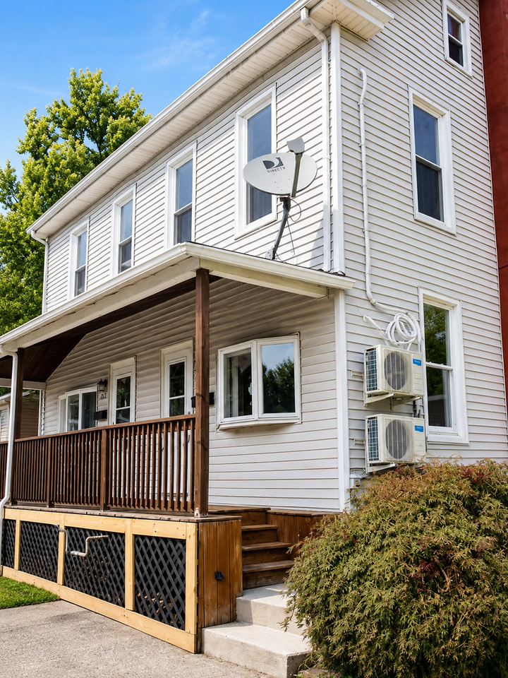 412 Allen St - Photo 4 of 33
