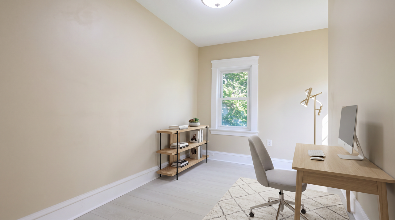 8922 Meridian Ave - Photo 4 of 23