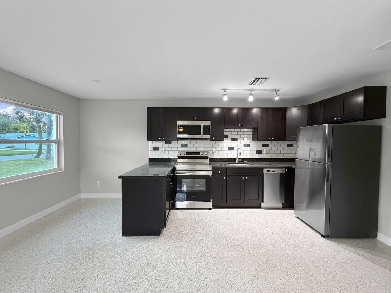2724 57th St S - Photo 5 of 13