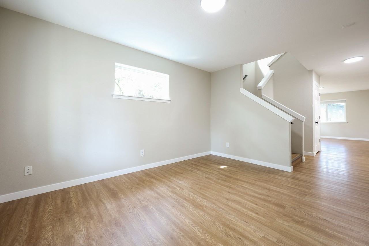 117 Se 129th Ave - Photo 6 of 37
