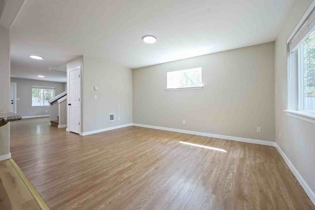 117 Se 129th Ave - Photo 7 of 37