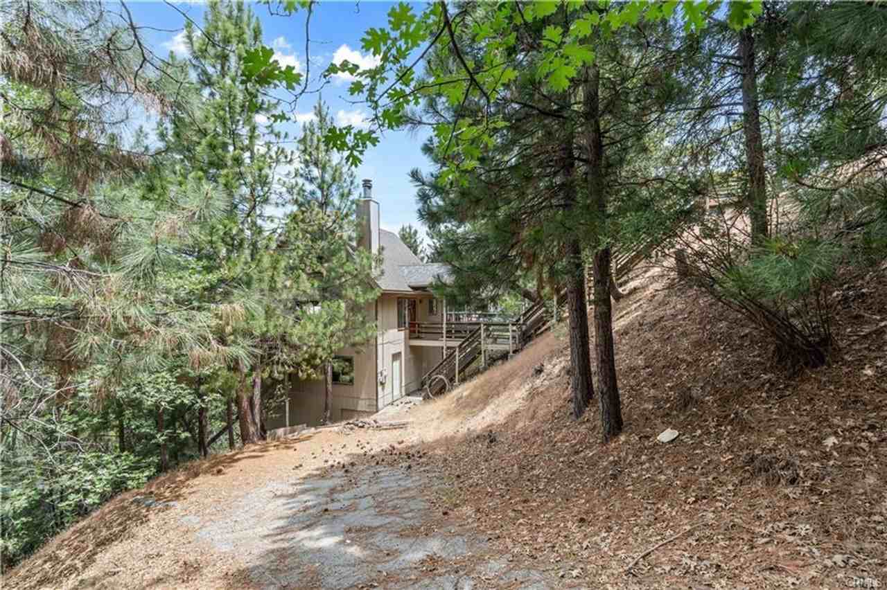 1334 Saint Anton Dr - Photo 7 of 35