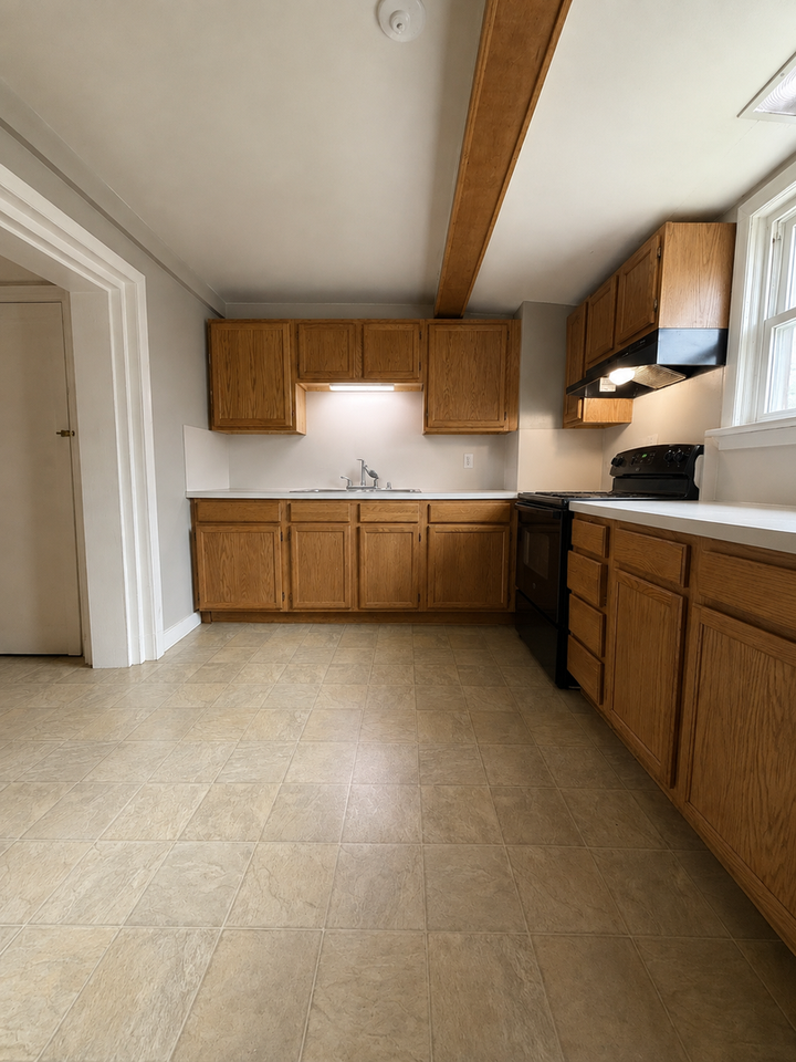 217 W Water St - Photo 5 of 11