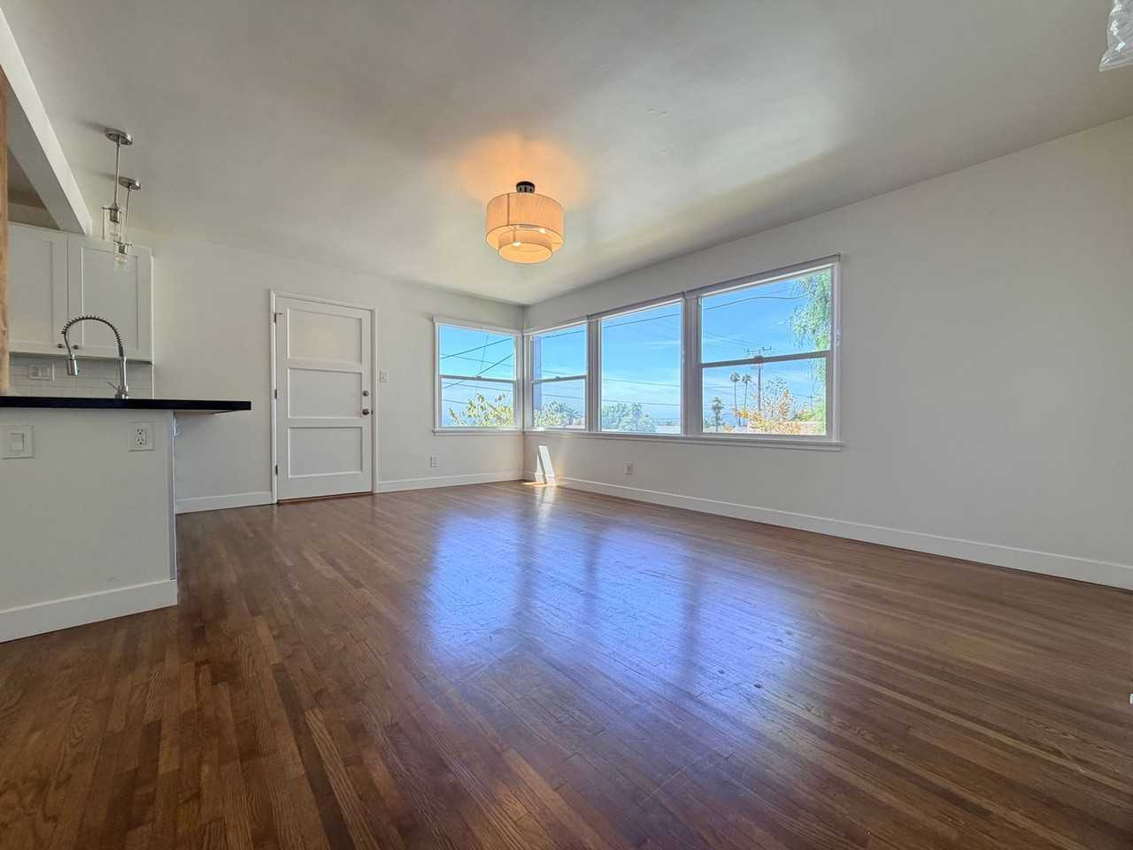 102 N Kalorama St - Photo 2 of 42